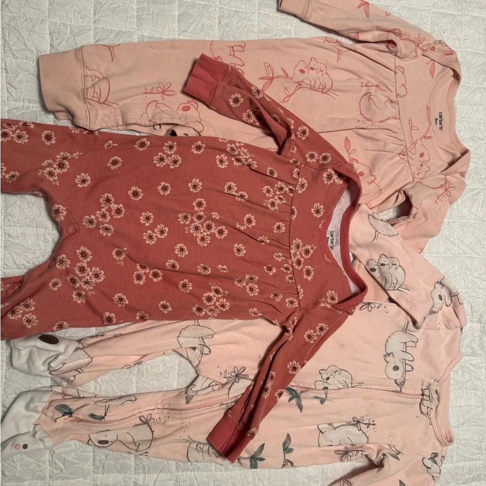 9 month 9 items these are in excellent condition. Okie Dokie and Carters.